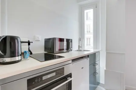 NS-48-JONQUIERE, Appartement de charme - 1CH/4P - Batignolles - Photo 2