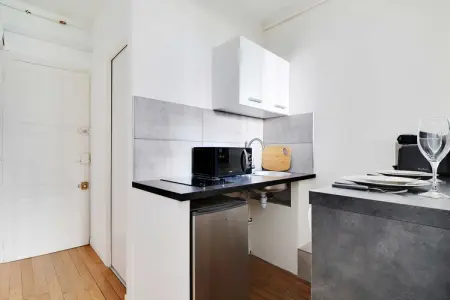 NH-8-AMPERE, Cozy studio - 2P - Batignolles/Parc-Monceau - Photo 9
