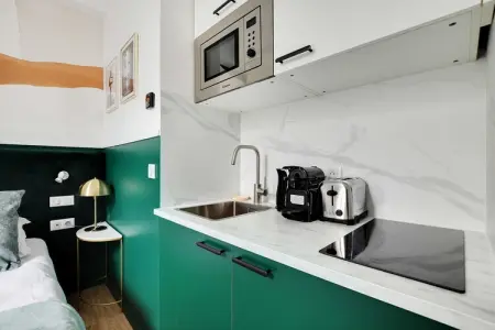 JT-14-MONTCENIS-2A, Studio Moderne avec Climatisation - Proche Montmartre - Photo 1