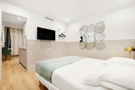 JT-14-MONTCENIS-0A, Appt Confort 1BD/4P avec Clim - Proche Montmartre - Photo 4