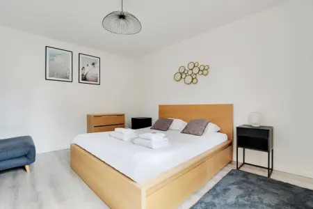 NA-194-JAURES-1, Appartement magnifique- 1BR/5P - La Villette - Photo 9