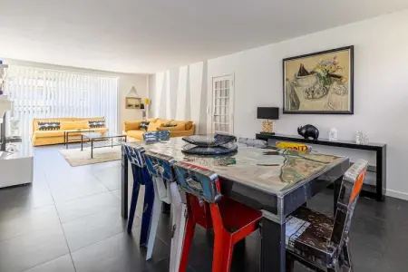 IM-15-LECLERC, Splendid flat in the heart of Saint-Tropez with Parking - 2BR/4p - Photo 2