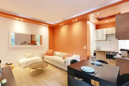 ND-40-HUGO-M, Appartement cosy avec jardin -Neuilly-sur-Seine - Photo 1