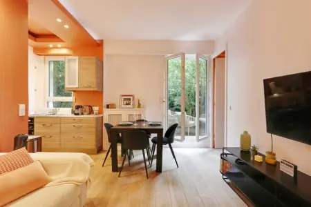 ND-40-HUGO-M, Appartement cosy avec jardin -Neuilly-sur-Seine - Photo 4