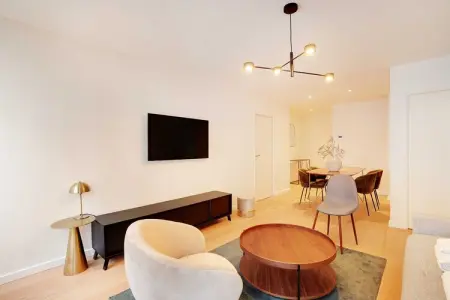 ES-131-GUESDE-301, Appartement יlיgant א Levallois-Perret - Photo 3