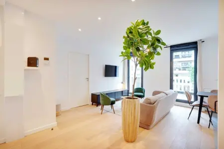 ES-131-GUESDE-501, Duplex avec terrasse א Levallois - Photo 7