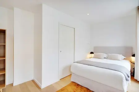 ES-131-GUESDE-501, Duplex avec terrasse א Levallois - Photo 12
