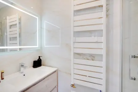 ES-131-GUESDE-501, Duplex avec terrasse א Levallois - Photo 16