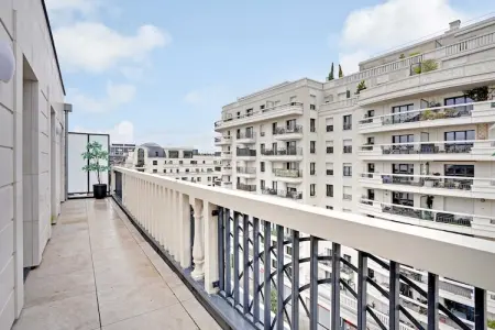 ES-131-GUESDE-501, Duplex avec terrasse א Levallois - Photo 17