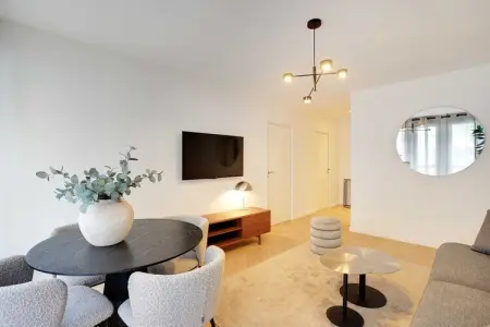 ES-131-GUESDE-201, Appartement élégant et raffiné - Levallois-Perret - Photo 3