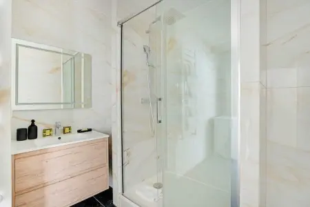 ES-131-GUESDE-401, Appartement élégant et raffiné - Levallois-Perret - Photo 13