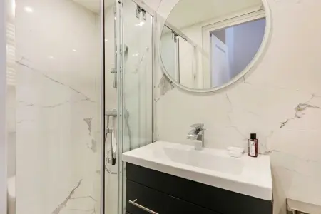 BZ-129-CHARONNE-RDC, Modern apartment - 1BR/2P - Place Voltaire - Photo 11
