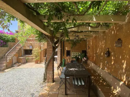 Maison de village charmante avec jardin privé, terrasses et barbecue au centre de Begur - Photo 1