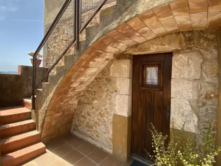 Maison de village charmante avec jardin privé, terrasses et barbecue au centre de Begur - Photo 3