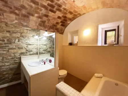 Maison de village charmante avec jardin privé, terrasses et barbecue au centre de Begur - Photo 11