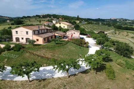 Moncaro, Ferme à Marche avec piscine et vins locaux - Photo 9