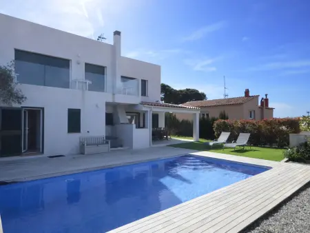 Villa Familiale à Begur avec Piscine Privée et Jardin - Photo 19