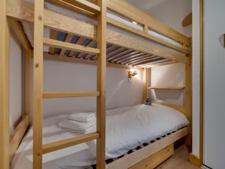 Appartement chaleureux avec balcon et parking privé - Photo 6