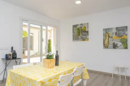 Ca Na Maria (dorant), Maison en bord de mer à Son Serra avec patio - Photo 6