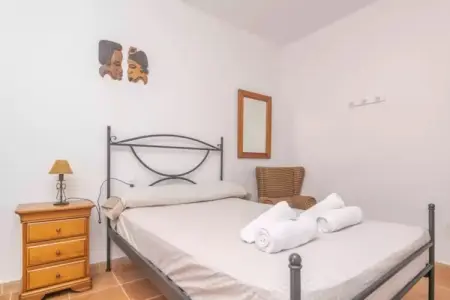 Ca Na Maria (dorant), Maison en bord de mer à Son Serra avec patio - Photo 19