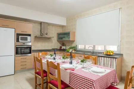 Ca Ses Nines, Charmante Villa avec Piscine - Photo 2