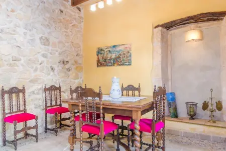 Sa Casa Vella, Villa à Vilafranca avec Piscine d'Eau Salée - Photo 2