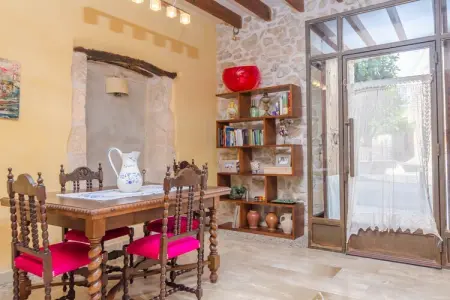 Sa Casa Vella, Villa à Vilafranca avec Piscine d'Eau Salée - Photo 12