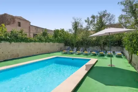 Gina, Charmante Villa Rustique avec Piscine - Photo 7