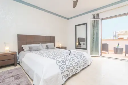 Lluna Home, Maison mitoyenne près de la mer - Photo 13