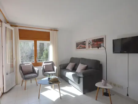 Appartement à Begur : 3 chambres, terrasse privée, à 400m de la plage de Sa Riera - Photo 5