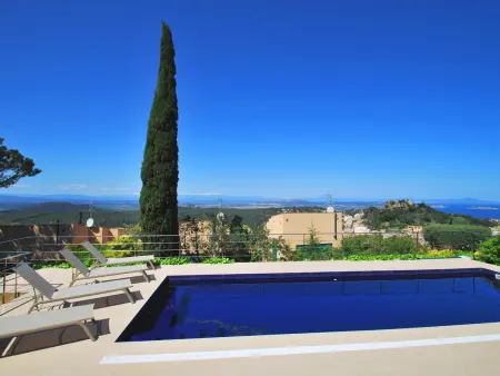 Villa en plein centre à Begur avec piscine privée - Photo 2