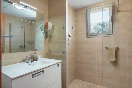Garlanda 1, Maison confortable avec piscine près de la plage - Photo 14