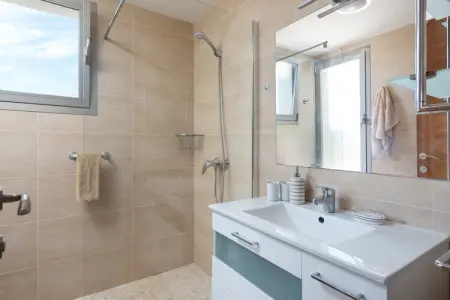 Garlanda 1, Maison confortable avec piscine près de la plage - Photo 20