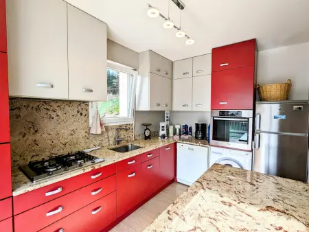 Charmant appartement avec terrasse, parking et WiFi à Gérardmer - Photo 5