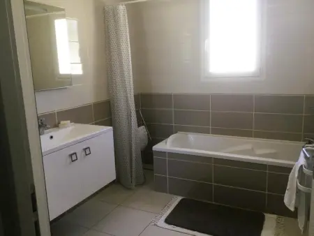 Lily, Maison moderne et au calme avec piscine privée - Photo 13
