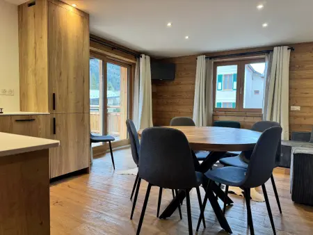 Appartement cosy au pied des pistes avec parking privatif - Photo 1