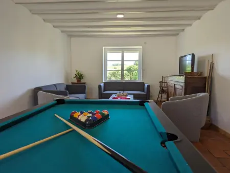 Maison spacieuse avec piscine privée, climatisation, Wi-Fi, animaux acceptés et parking - Photo 3