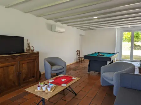 Maison spacieuse avec piscine privée, climatisation, Wi-Fi, animaux acceptés et parking - Photo 15