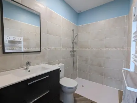 Maison spacieuse avec piscine privée, climatisation, Wi-Fi, animaux acceptés et parking - Photo 19
