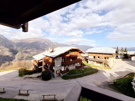 Charmant appartement au cœur de Montalbert avec balcon et parking privé, proche des pistes - Photo 12