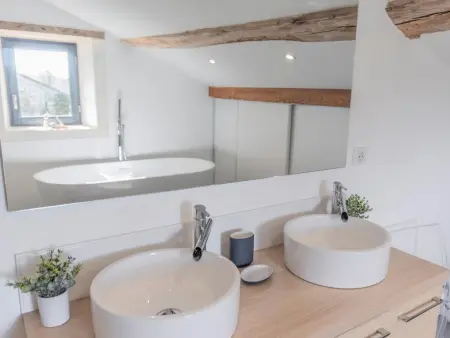 Les Ecures 1, Maison de campagne + piscine et vue chateau - Photo 8