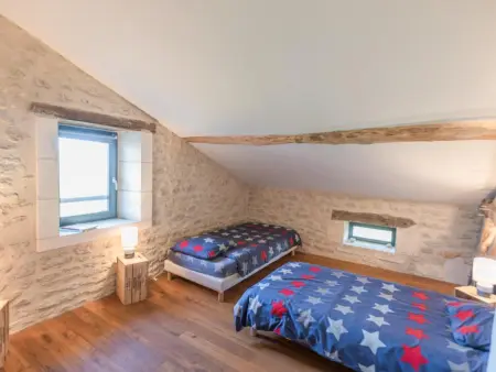 Les Ecures 1, Maison de campagne + piscine et vue chateau - Photo 9