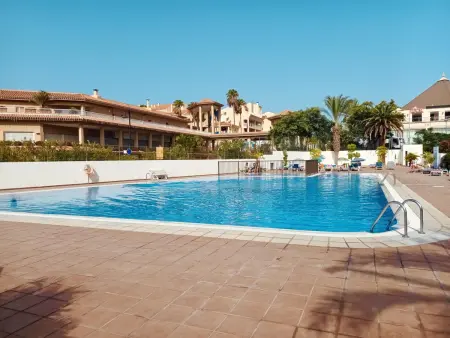Appartement ensoleillé à la plage avec piscine et parking privatif - Photo 2