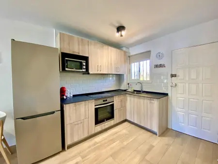Appartement ensoleillé à la plage avec piscine et parking privatif - Photo 9