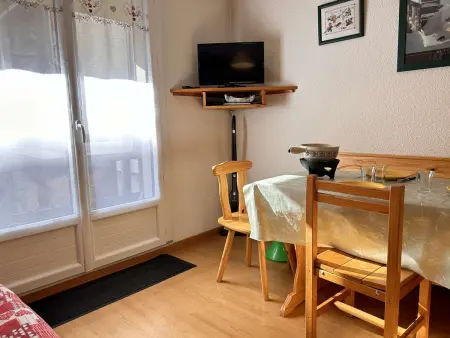 Studio à Risoul 1850, 4 couchages, proche pistes - Photo 3