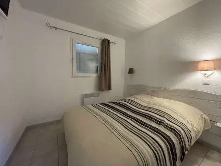 Maison T3 climatisée avec piscine, animaux admis, parking - Photo 6