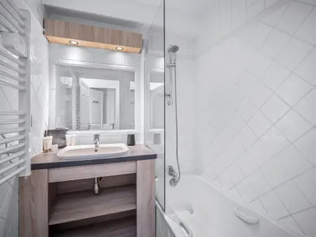 Appartement spacieux pour 10 pers. à Val Thorens, accès direct pistes, balcon sud, espace wellness - Photo 12