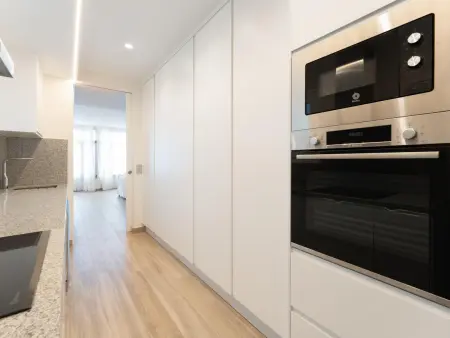 Appartement moderne près de la plage, Wi-Fi gratuit, parking - Photo 6
