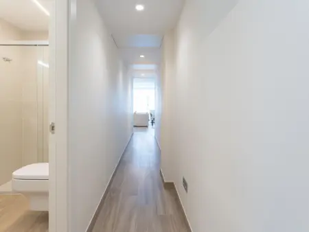 Appartement moderne près de la plage, Wi-Fi gratuit, parking - Photo 16