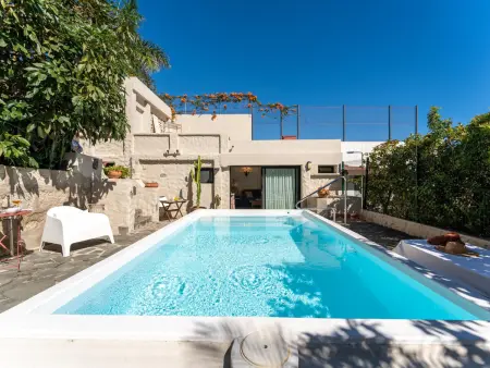 Oasis de paix à Tafira: gîte rustique-moderne avec piscine et Wi-Fi - Photo 1